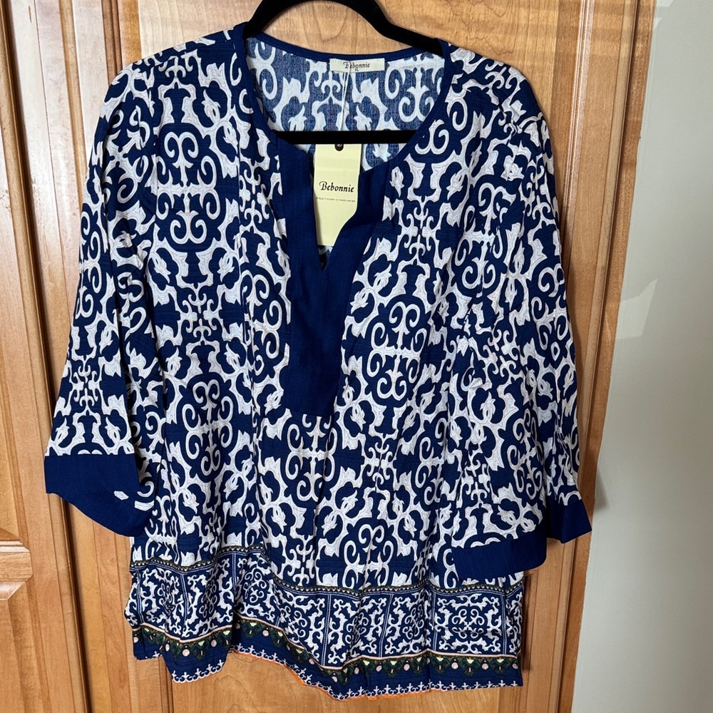 NWT Blue and White Patterned Women's Top
